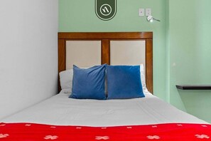 Condo, Multiple Beds, Pool Access, Ocean View (The Park 306) | 2 bedrooms, individually decorated, individually furnished, bed sheets