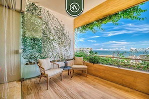Apartment, 1 King Bed with Sofa bed, Kitchen, Ocean View (Soho PV 705) | Interior