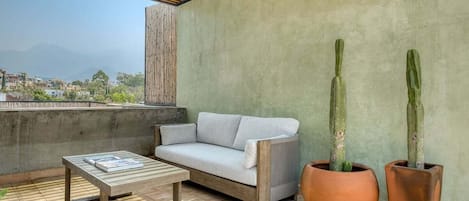 Condo, 1 King Bed, Patio, City View (Privada de FD 3B U2) | Terrace/patio