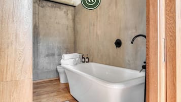 Condo, 1 King Bed, Patio, City View (Privada de FD 3B U2) | Bathroom | Towels