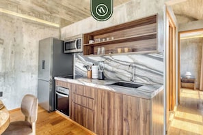 Departamento, 1 cama King size, cocina, vista a la ciudad (Privada de FD 3B U2) | Cocina privada | Cafetera y tetera y comedor