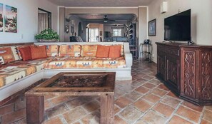 Condo, Multiple Beds, Pool Access, Ocean View (206-VistadelSol) | Interior