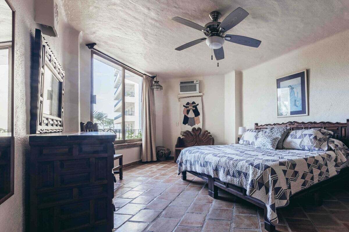 Condo, varias camas, acceso a la alberca, vista al océano (206-VistadelSol) | 2 habitaciones, decoración personalizada y muebles diferentes 