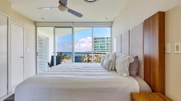 2 bedrooms, individually decorated, individually furnished
