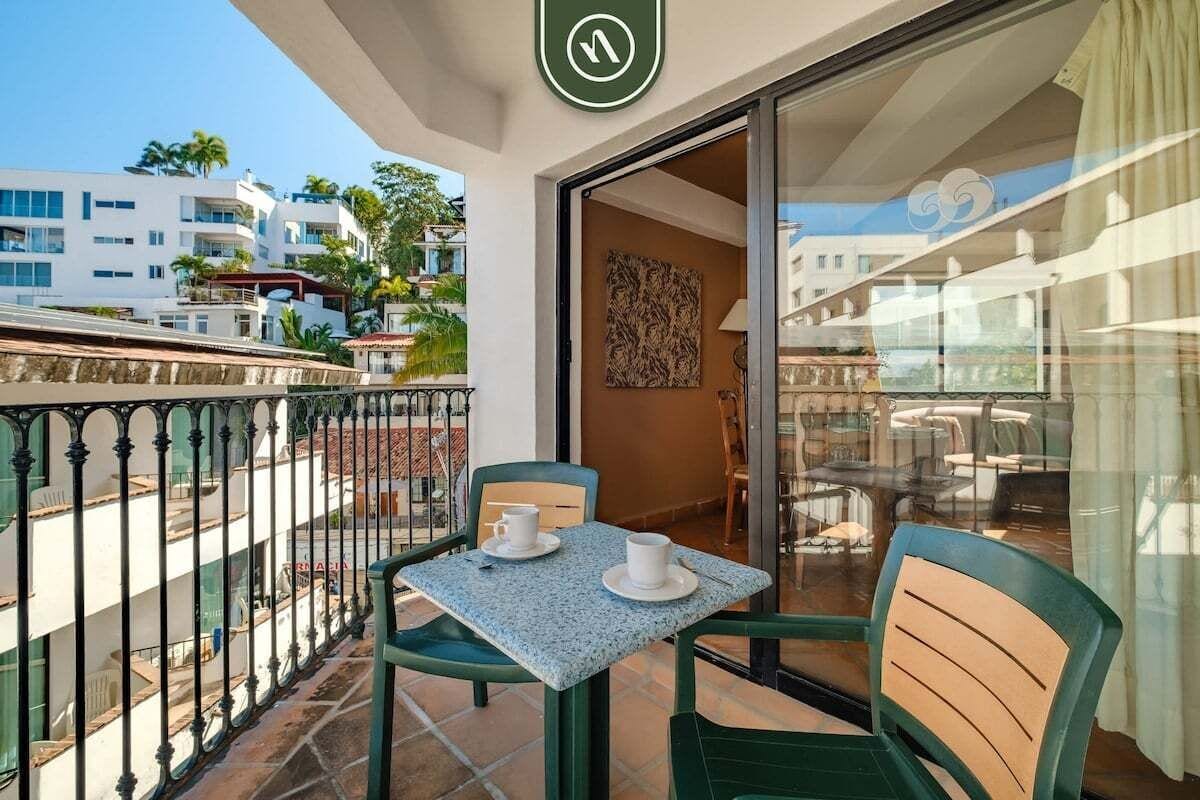 Condo, Multiple Beds, Balcony, Ocean View (One Beach Street 608 B) | Outdoor dining