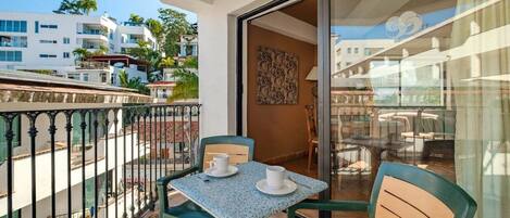 Condo, Multiple Beds, Balcony, Ocean View (One Beach Street 608 B) | Outdoor dining