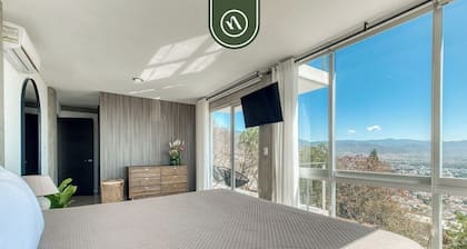 3 BR Condo - Panoramic Views - 5 Min to Downtown