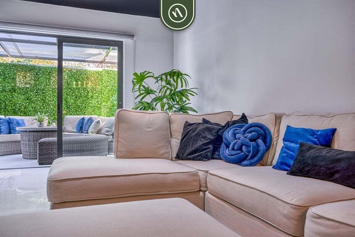 Apartamento, varias camas, balcón, vistas al mar (Sonnrisa-1) | Zona de estar