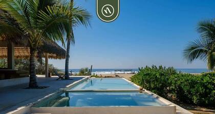 Stunning Two-bedroom Ocean View House - Mazul