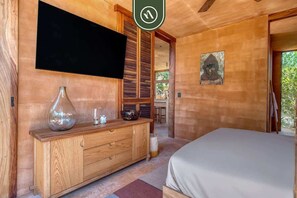 2 bedrooms, individually decorated, individually furnished