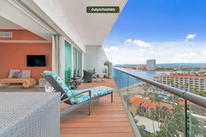 Apartment, Mehrere Betten, Kamin, Meerblick (1201-Icon 3-PV) | Unterkunftsgelände