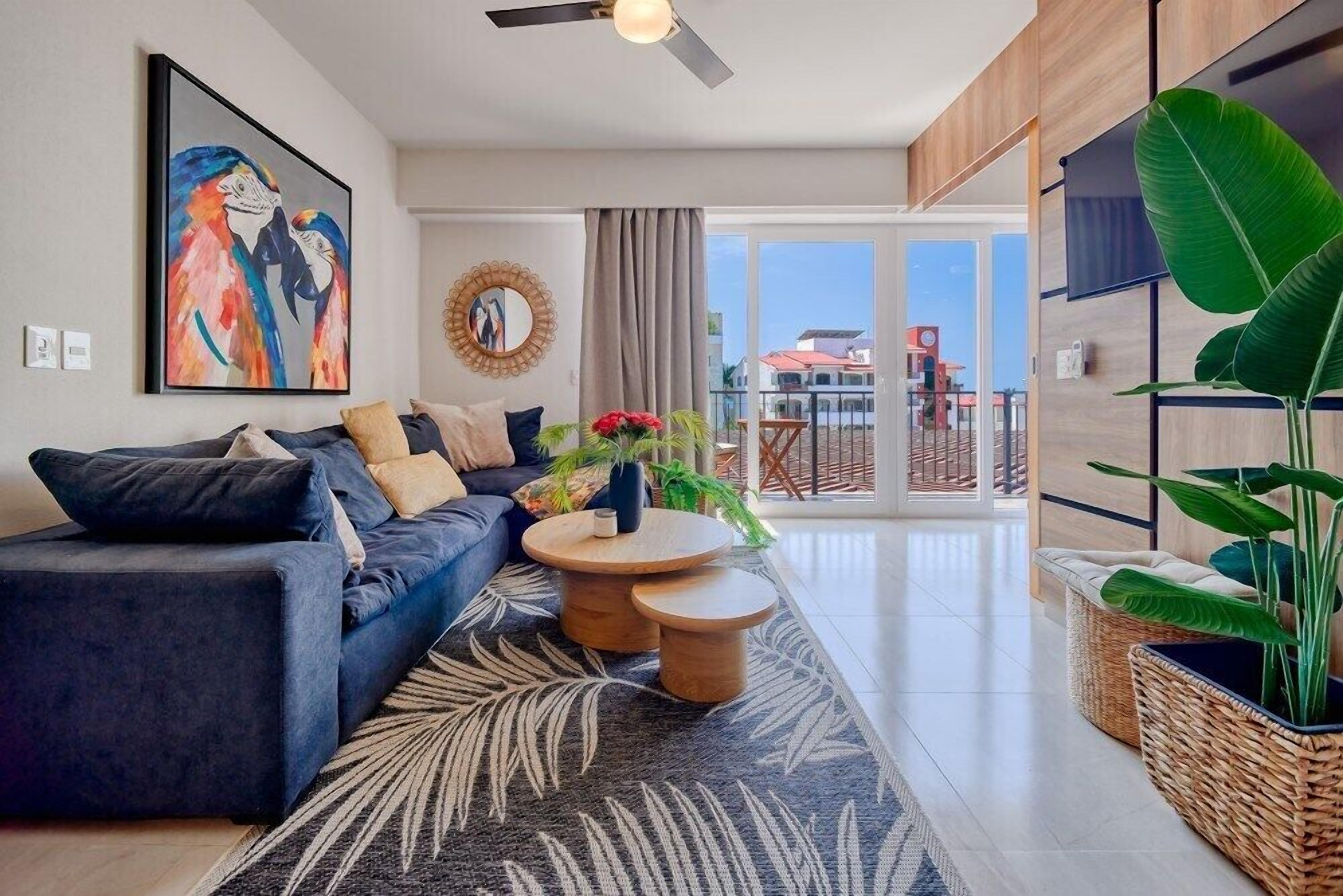 Apartment, 1 Double Bed, Kitchen, Ocean View (Life Bucerias 412) | Living area | 42-inch flat-screen TV with digital channels