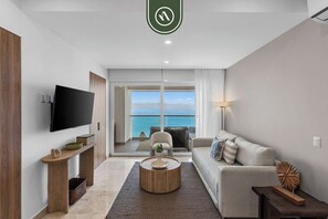 Huoneisto, useita sänkyjä, pääsy uima-altaalle, valtamerinäköala (Harbor 171 Torre Norte 2409) | Oleskelualue