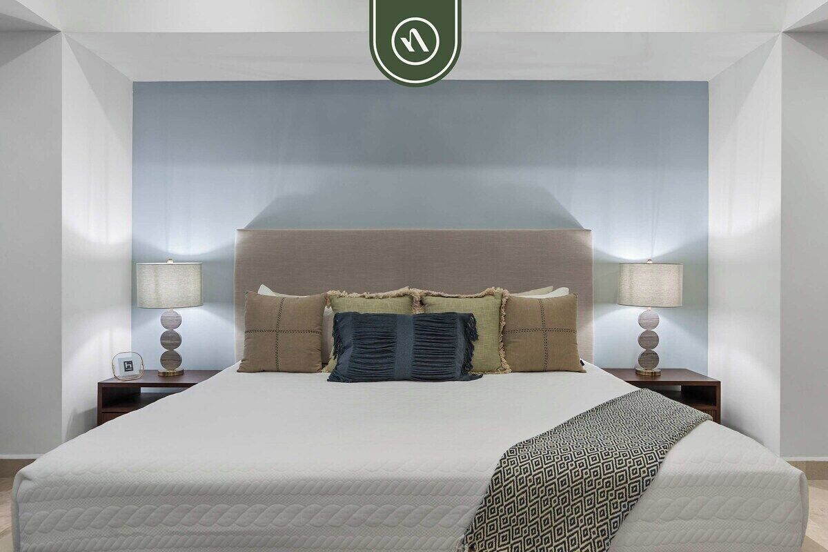 1 bedroom, individually decorated, individually furnished, bed sheets