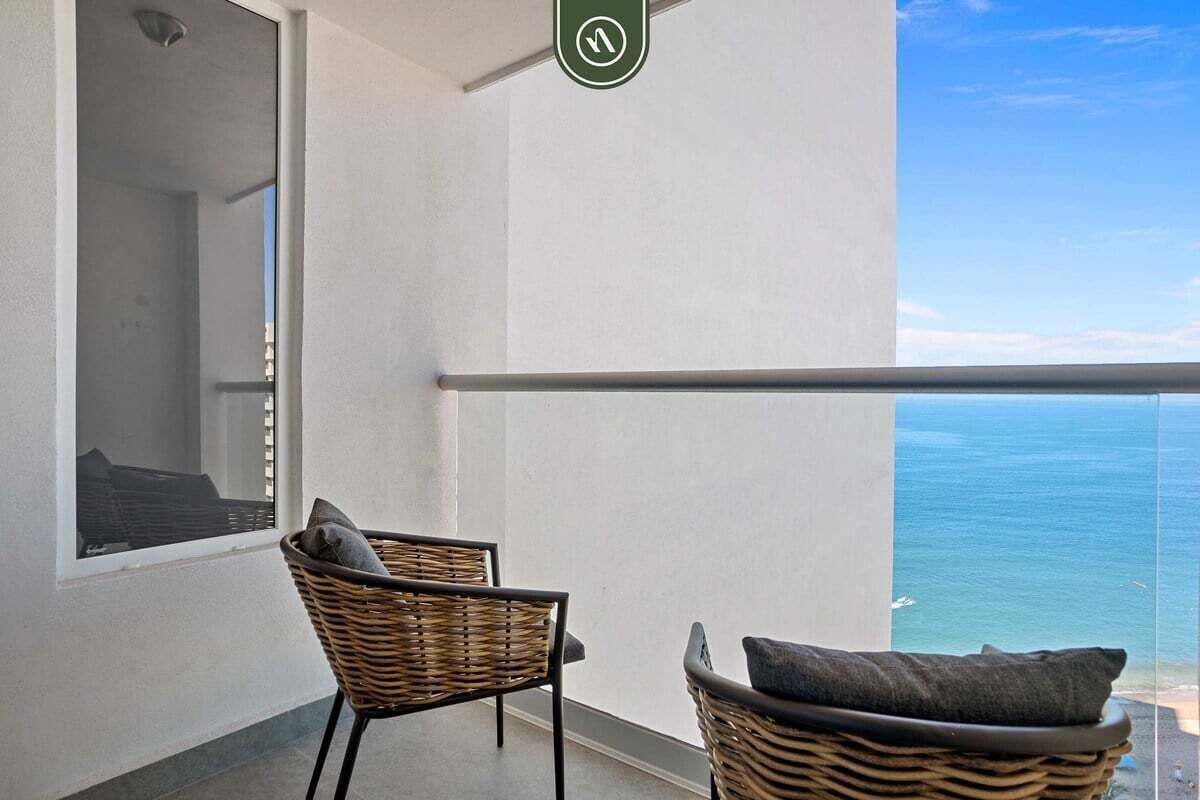 Studio, 1 King Bed with Sofa bed, Balcony, Ocean View (Harbor 171 Torre Norte 1210) | View from room