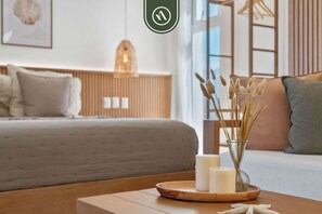 Studio, 1 King Bed, Kitchen, Ocean View (Harbor 171 Torre Norte TNJ10) | 1 bedroom, individually decorated, individually furnished, bed sheets