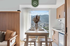 Studio, 1 King-Bett, Küche, Meerblick (Harbor 171 Torre Norte TNJ10) | Speisen