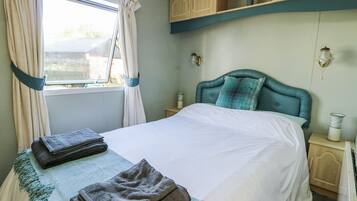 3 عدّة غرف نوم وبديكورات فريدة لكل غرفة وطراز فريد لكل وحدة