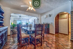 Apartment, Berbilang Katil, Patio, Ocean View (310-VistadelSol) | 2 bilik tidur, dihias secara berasingan 