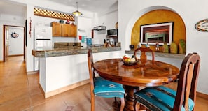 Appartement, 1 kingsize bed, keuken, uitzicht op oceaan (306-Plaza Mar) | Dineren