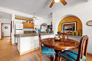 Condo, 1 King Bed, Pool Access, Ocean View (306-Plaza Mar) | Dining - Ocean View 1Br Condo-balcony-beach-pool - 306 (Puerto Vallarta)