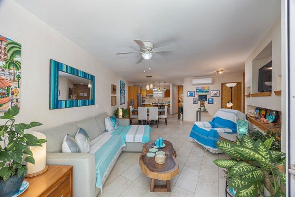 Condo, Multiple Beds, Kitchen, Beach View (Costa Dorada Costa 402) | Living area - Costa Dorada Costa 402 (Bucerías)