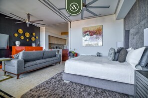 2 bedrooms, individually decorated, individually furnished - Luxury 2 BR Condo With Rooftop Pool - Terrace (Puerto Vallarta)