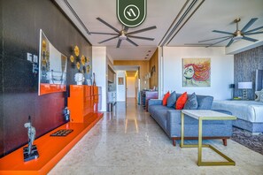 Living area - Luxury 2 BR Condo With Rooftop Pool - Terrace (Puerto Vallarta)