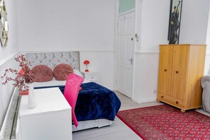 1 bedroom, iron/ironing board, free WiFi, bed sheets