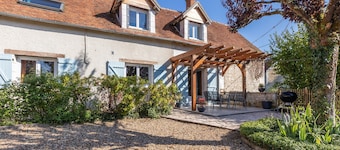 Holiday Home 'La Clé Des Champs' with Private Terrace, Garden and Wi-Fi