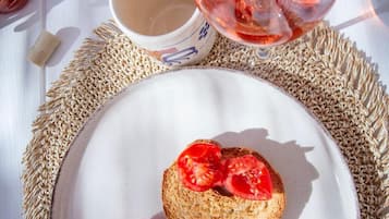 Desayuno (con cargo)