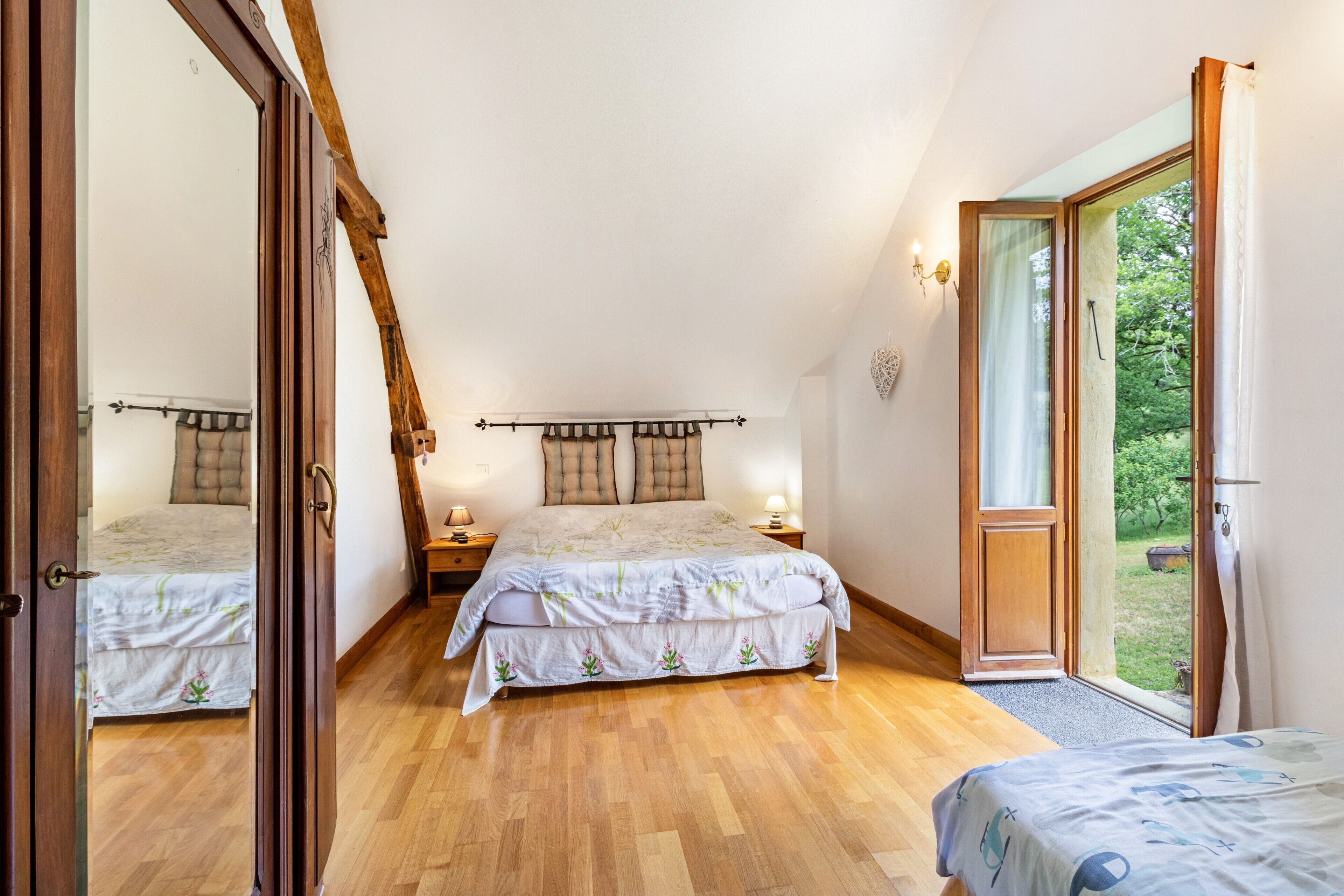 3 bedrooms, WiFi, bed sheets
