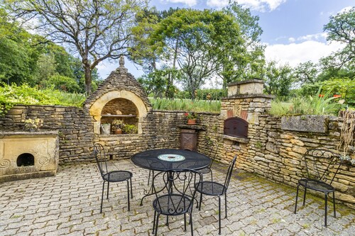 Périgourdine Holiday Home - 2 Bedrooms