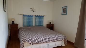 2 makuuhuonetta, Wi-Fi, vuodevaatteet