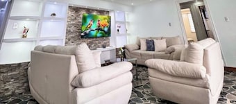 Luxury & Location, Beautiful & Spacious Apt in Altamira