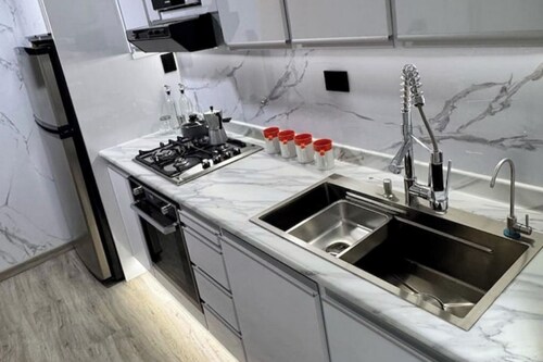 Location! Modern & Spectacular Apt in Chacao-CCS