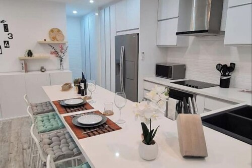 Luxury-Confort +Location, Spectacular Apto in Ccs - Campo Alegre