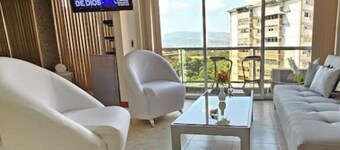 Luxury, Location & Comfort in Apto-Studio Sebucan