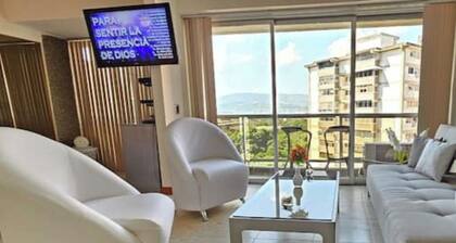 Luxury, Location & Comfort in Apto-Studio Sebucan