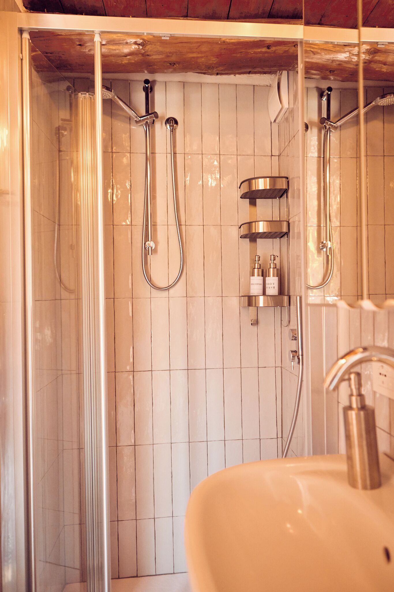 Shower, eco-friendly toiletries, hair dryer, bidet