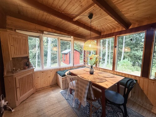 Peaceful cottage at the edge of the forest – near Laholm |SE02119