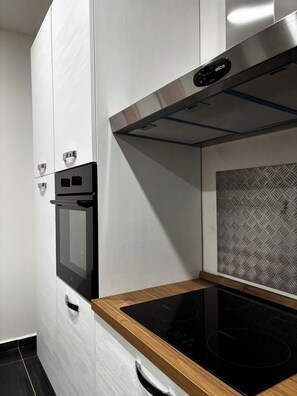 Microonde, forno, piano cottura