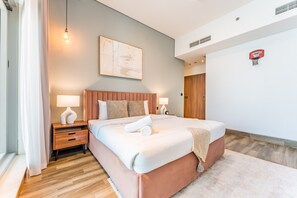 1 chambre, coffre-fort, fer et planche à repasser