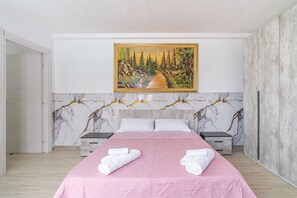 3 Schlafzimmer, Bügeleisen/Bügelbrett, WLAN, Bettwäsche