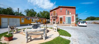 Apartment 'Jungle Holiday' with Private Pool, Wi-Fi and Air Conditioning
