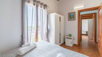 3 Schlafzimmer, Bügeleisen/Bügelbrett, WLAN, Bettwäsche