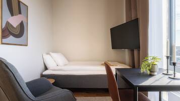 Standard Studio | Free WiFi