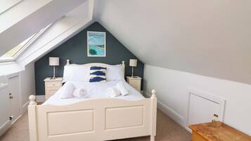 3 bedrooms, individually decorated, individually furnished, free WiFi