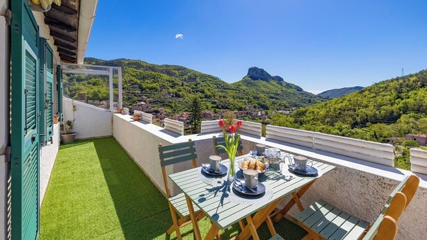 Outdoor dining - THE OUTDOOR ROOFTOP HOUSE (Calice Ligure)