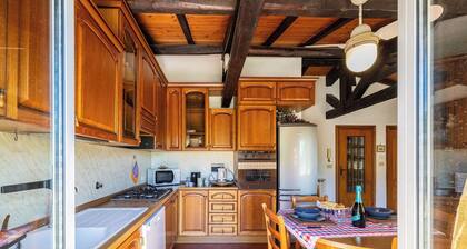 THE OUTDOOR ROOFTOP HOUSE